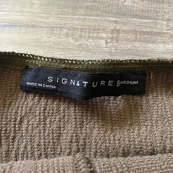 Woman’s Knot One Piece - Picture 3 of 4